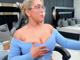 Dolly-bm  live sex cam