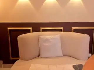 Lexiethompson  live sex cam