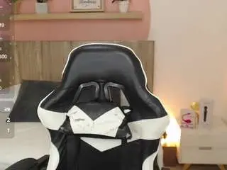 Lucia-henao  live sex cam
