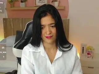 Lucia-henao  live sex cam