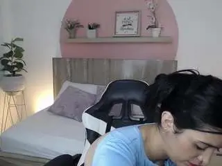 Lucia-henao  live sex cam