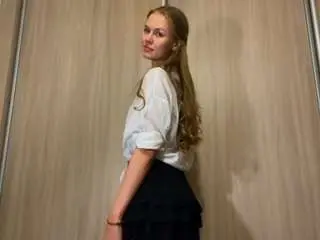 Monicanori  live sex cam