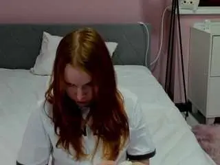Ari-kittyy  live sex cam