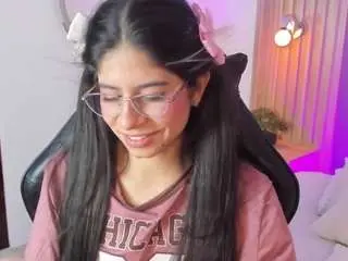 Carlina-15  live sex cam