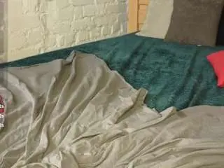 Celeste-shine  live sex cam
