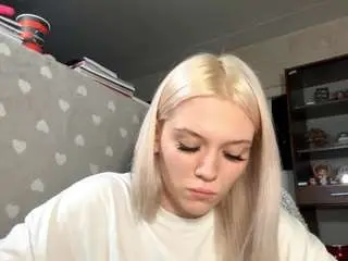 Dennaduerson  live sex cam