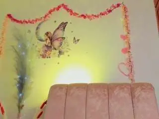 Oriana3  live sex cam