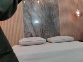 Sakti-fox  live sex cam