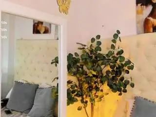 Sophia-paris  live sex cam