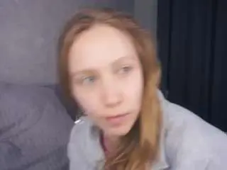 Tiensaucer  live sex cam