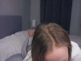 Tiensaucer  live sex cam