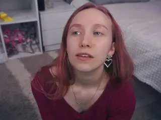 Tiensaucer  live sex cam