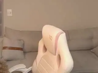 Alma-dunn  live sex cam