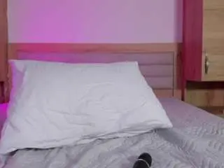 Lilmeeow  live sex cam