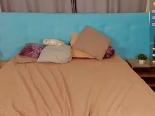 Miss-kikki  live sex cam