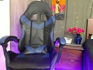 Moniquelamour  live sex cam