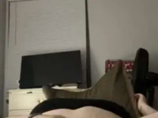 Pr3ttyface696  live sex cam