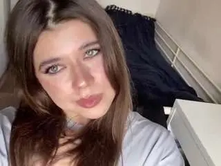 Breannsanes  live sex cam