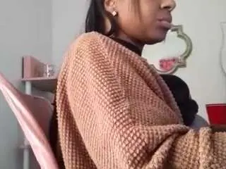 Madamg  live sex cam