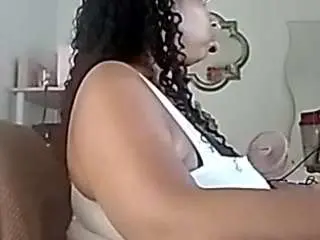 Madamg  live sex cam