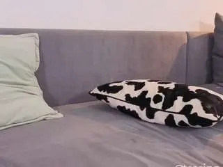 Naomimif  live sex cam