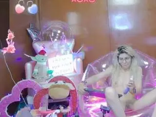Skinnyteen  live sex cam