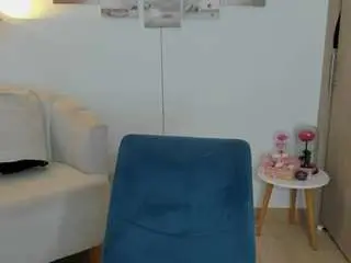 Haileyflorez  live sex cam