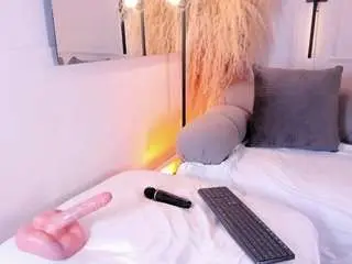Lauracarther  live sex cam