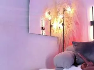 Lauracarther  live sex cam