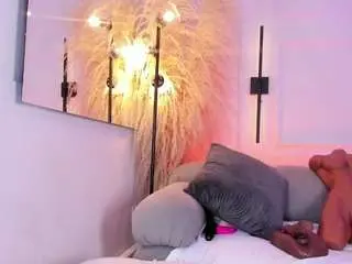 Lauracarther  live sex cam