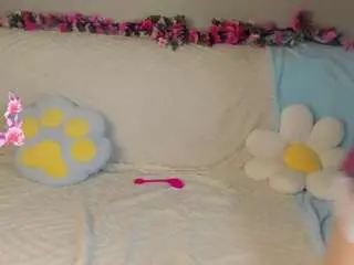 Mimicutee  live sex cam
