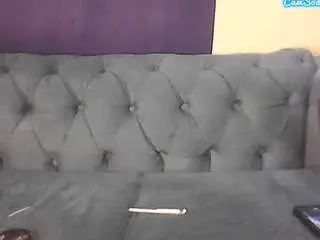 Pretty-diva  live sex cam