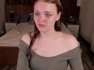Emili-hols  live sex cam