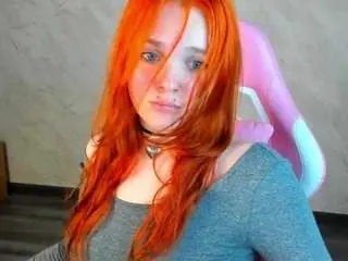 Emili-hols  live sex cam