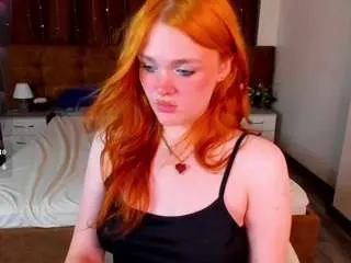 Emili-hols  live sex cam