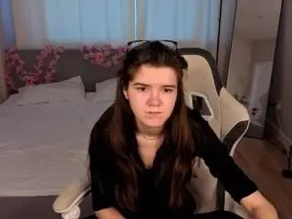 Holy-polly  live sex cam