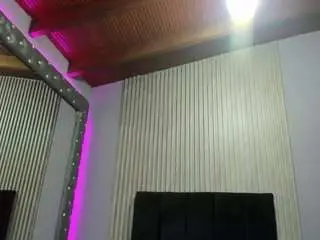 Paulinnacurvy  live sex cam