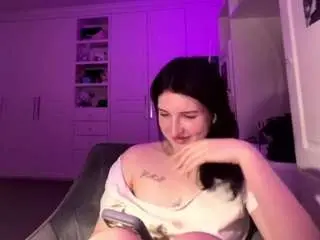 Adinasunderland  live sex cam