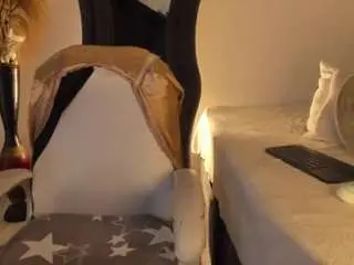 Amber-disney  live sex cam