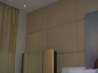 Edwinabody  live sex cam