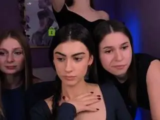 Flora-ri  live sex cam