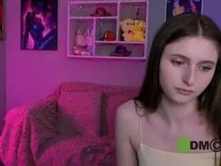 Flora-ri  live sex cam