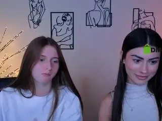 Flora-ri  live sex cam