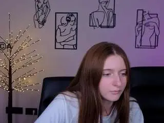 Flora-ri  live sex cam