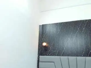 Angie-will  live sex cam