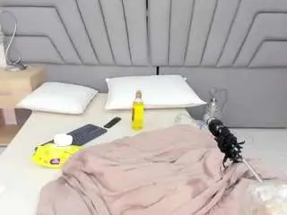 Angie-will  live sex cam