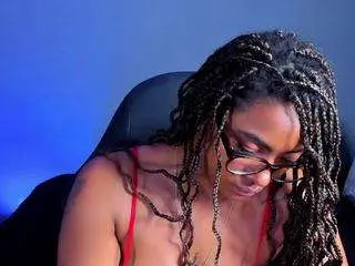 Latasshagettman  live sex cam