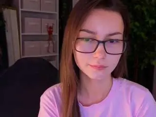 Lunara1n  live sex cam