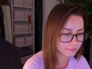 Lunara1n  live sex cam