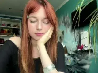 Mildredlusk  live sex cam